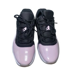 Women’s Air Jordan 11 CMFT Low Black and Lavender Sneakers Size 9